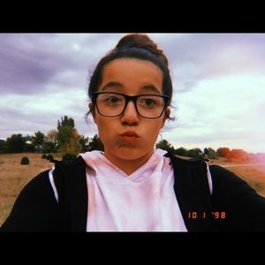 Meet your Posher, Gabriella